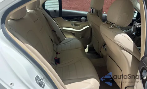 2015 Mercedes-Benz C 300 4Matic from USA, damaged, VIN 55SWF4KB4FU027077